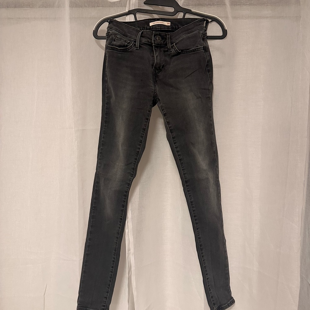 Cute skinny Levi Jeans